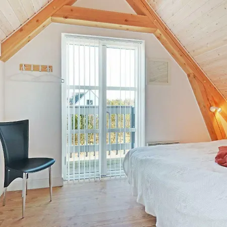 Two-bedroom Holiday In 7 בית נופש